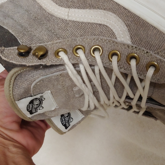 Vans Off The Wall hightop shoes. mn. sz.6.5. wm. sz.8 - Picture 5 of 9